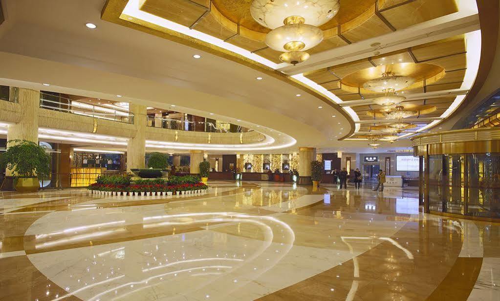 Empark Grand Hotel Chongqing Exterior foto