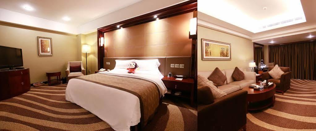 Empark Grand Hotel Chongqing Exterior foto